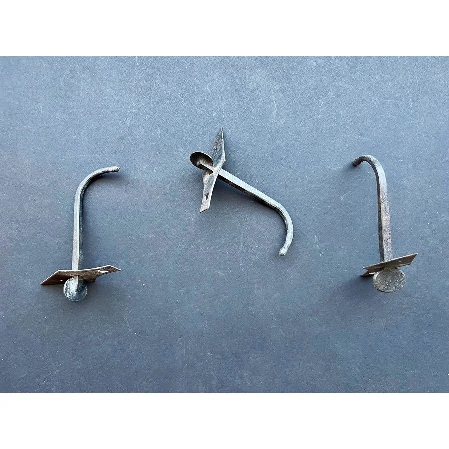 ANTIQUE THUMB LATCH