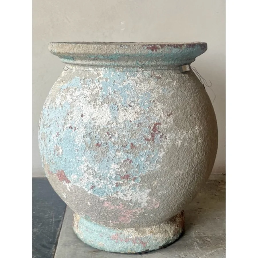 VINTAGE ROUND POT