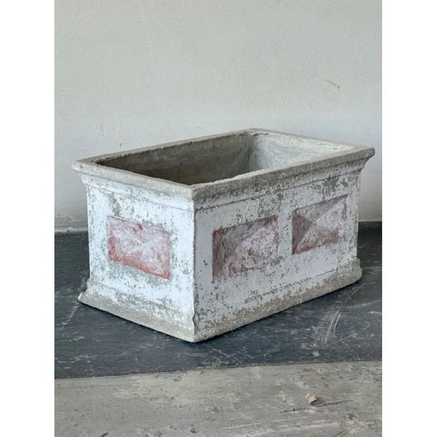 CONCRETE PLANTER WITH DECO SIDES