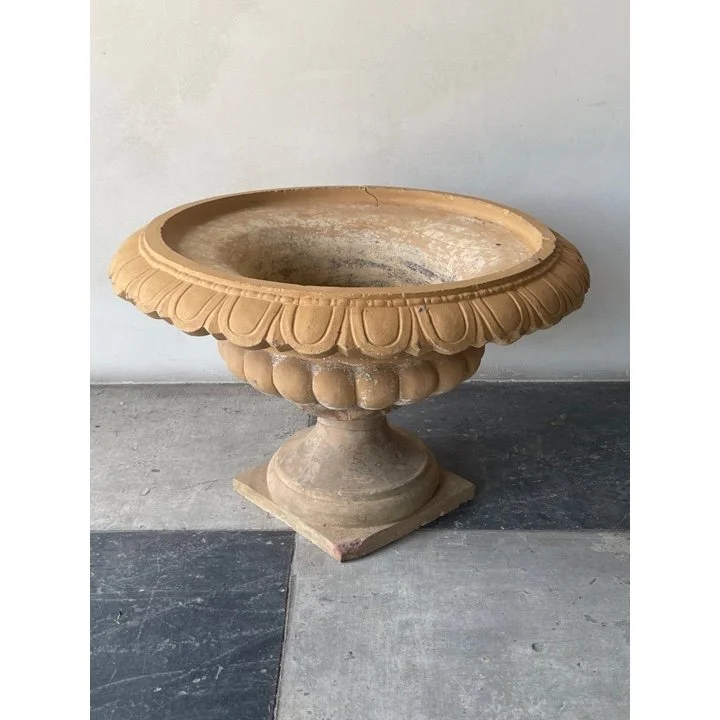 ANTIQUE  TERRACOTTA URN