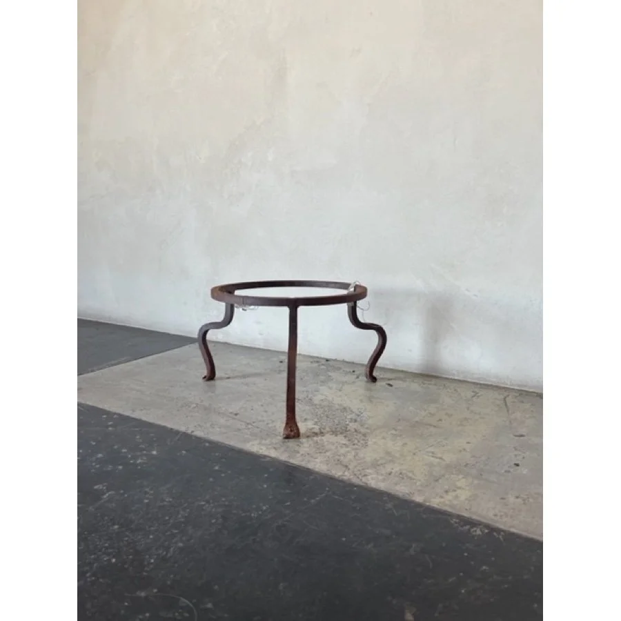IRON PLANT STAND