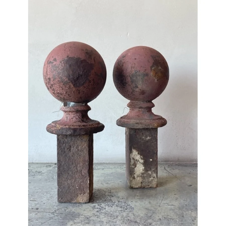 ANTIQUE ROUND FINIALS