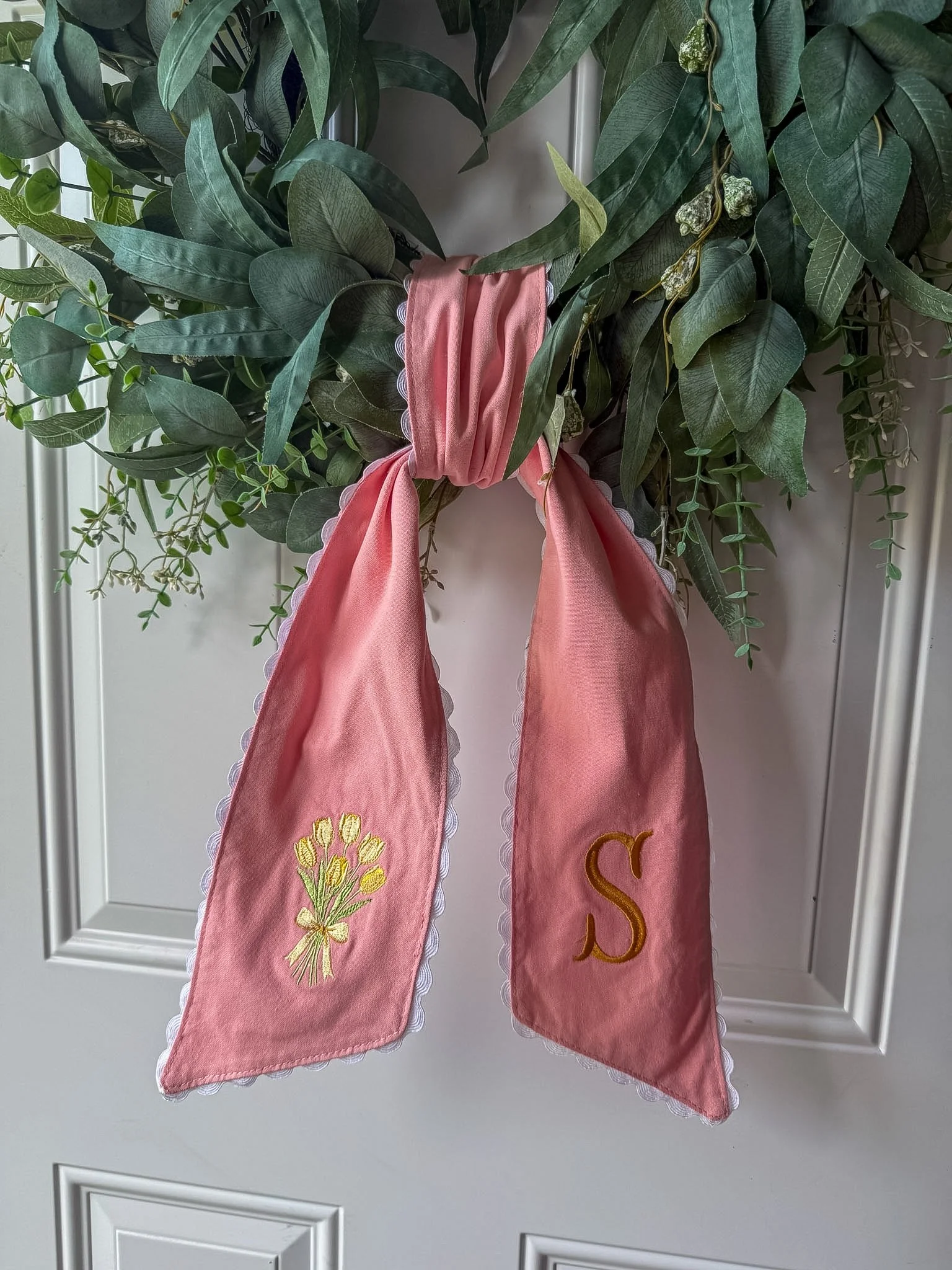 Tulip Wreath Sash