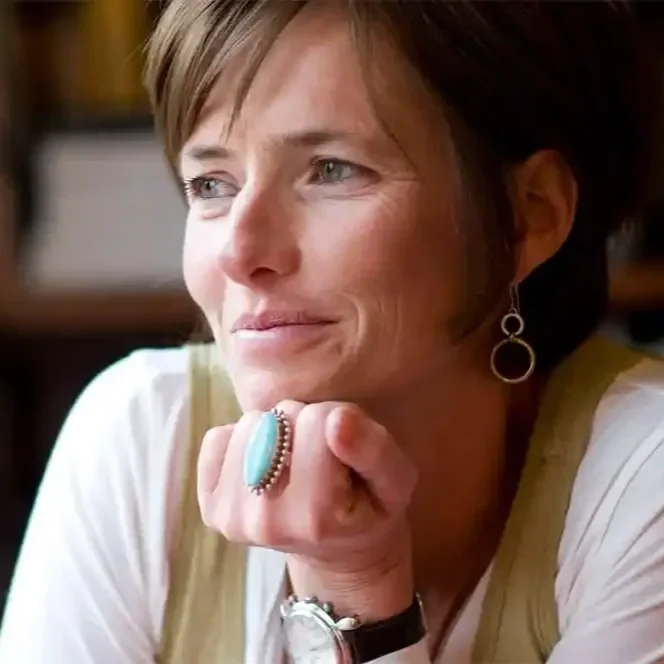 Profile Alexandra Fuller: "Born in War-Torn Africa, Fuller Found her Voice in Wyoming"