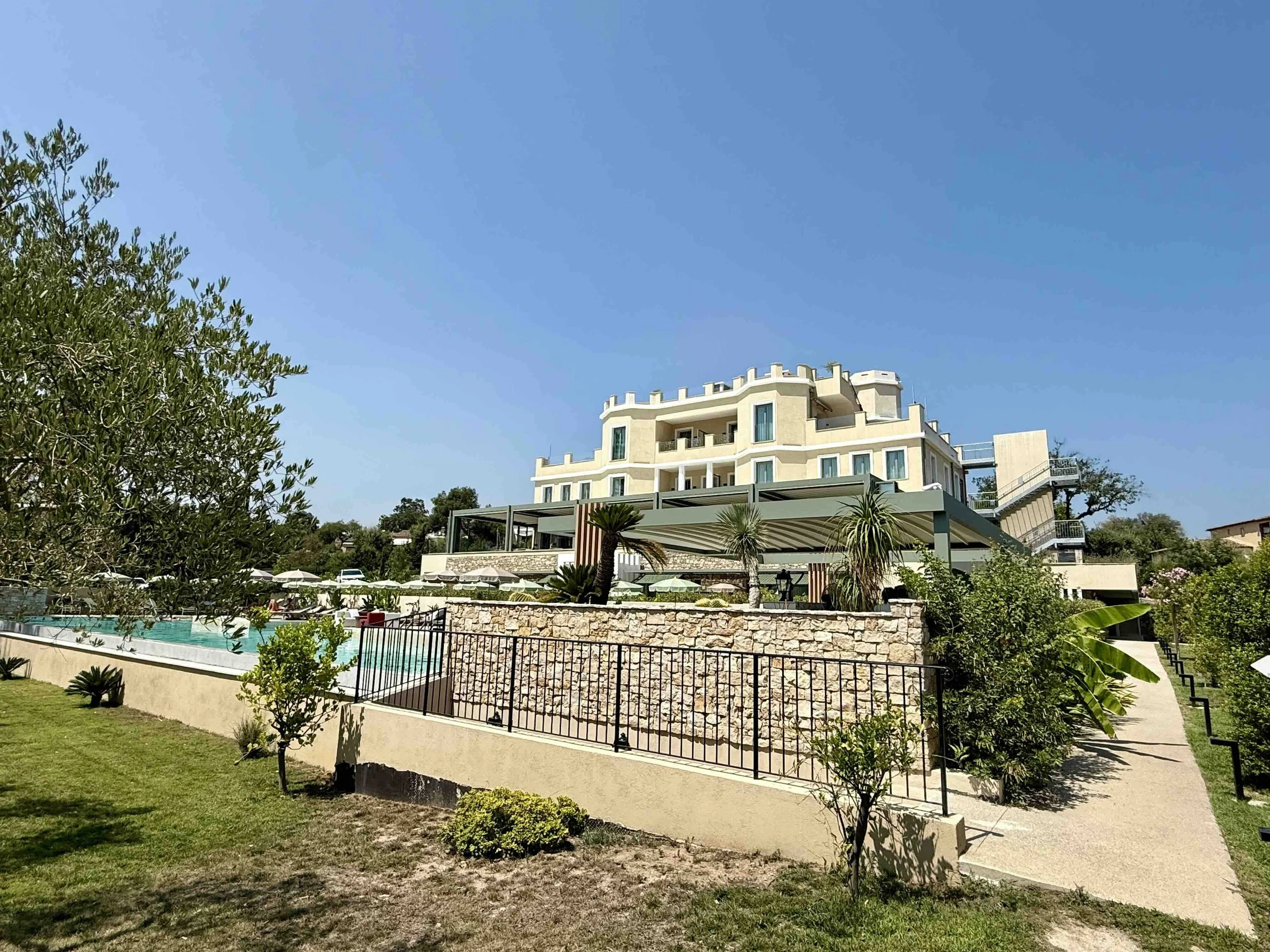 Chateau Rose9.jpg