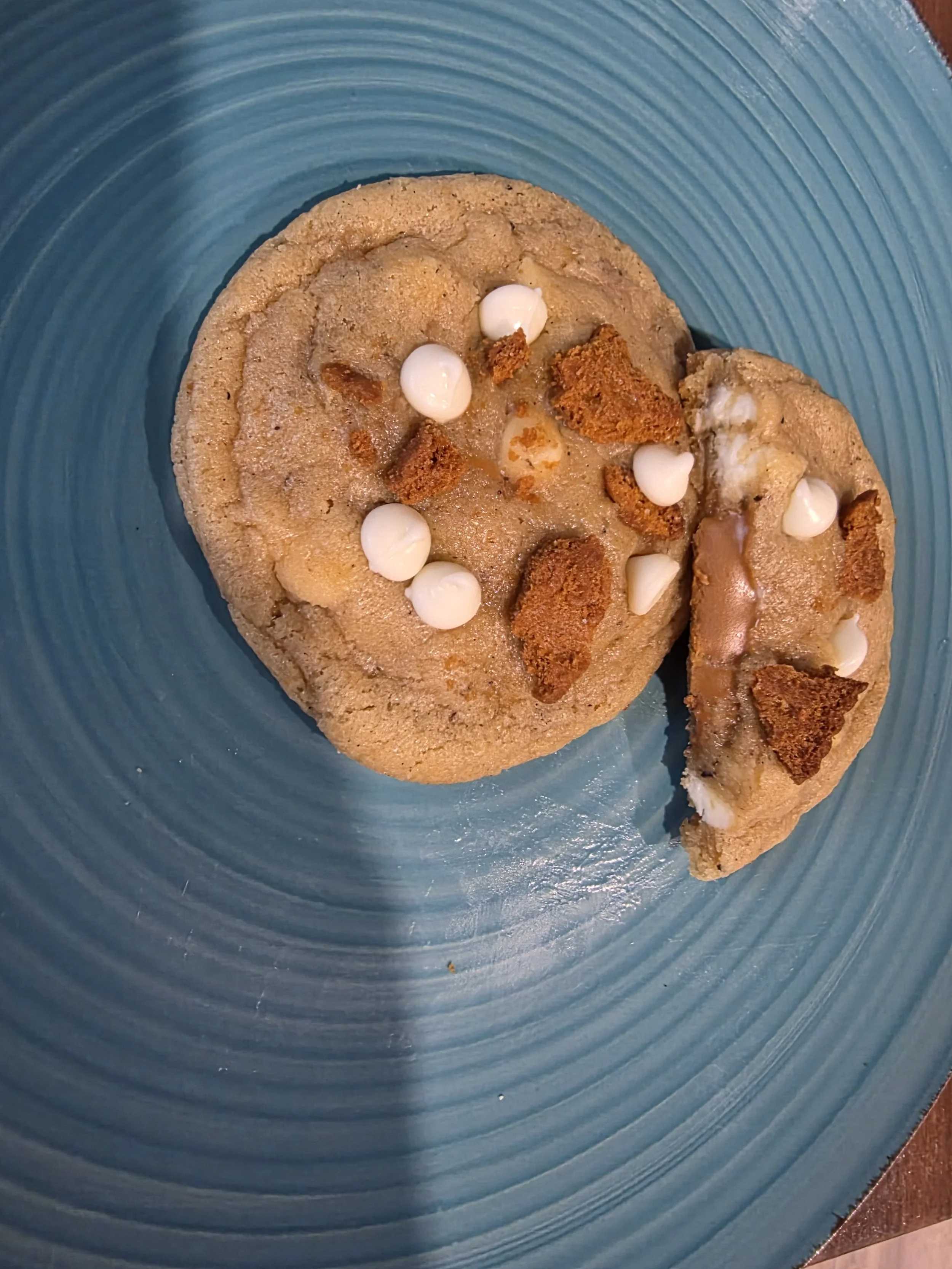 Biscoff Stuffed Cookies