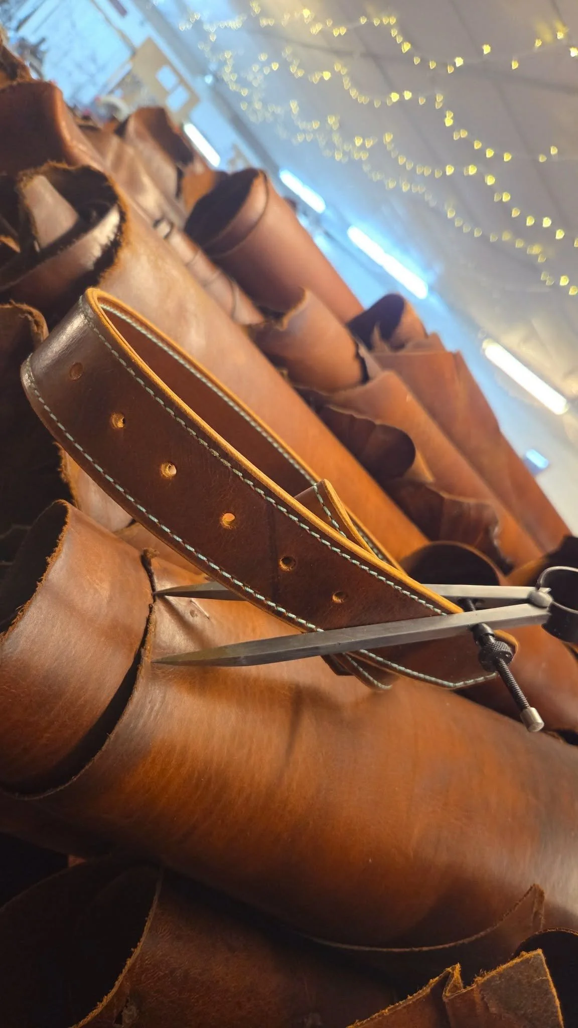 Double-Stitched Oil Tanned Leather Belts