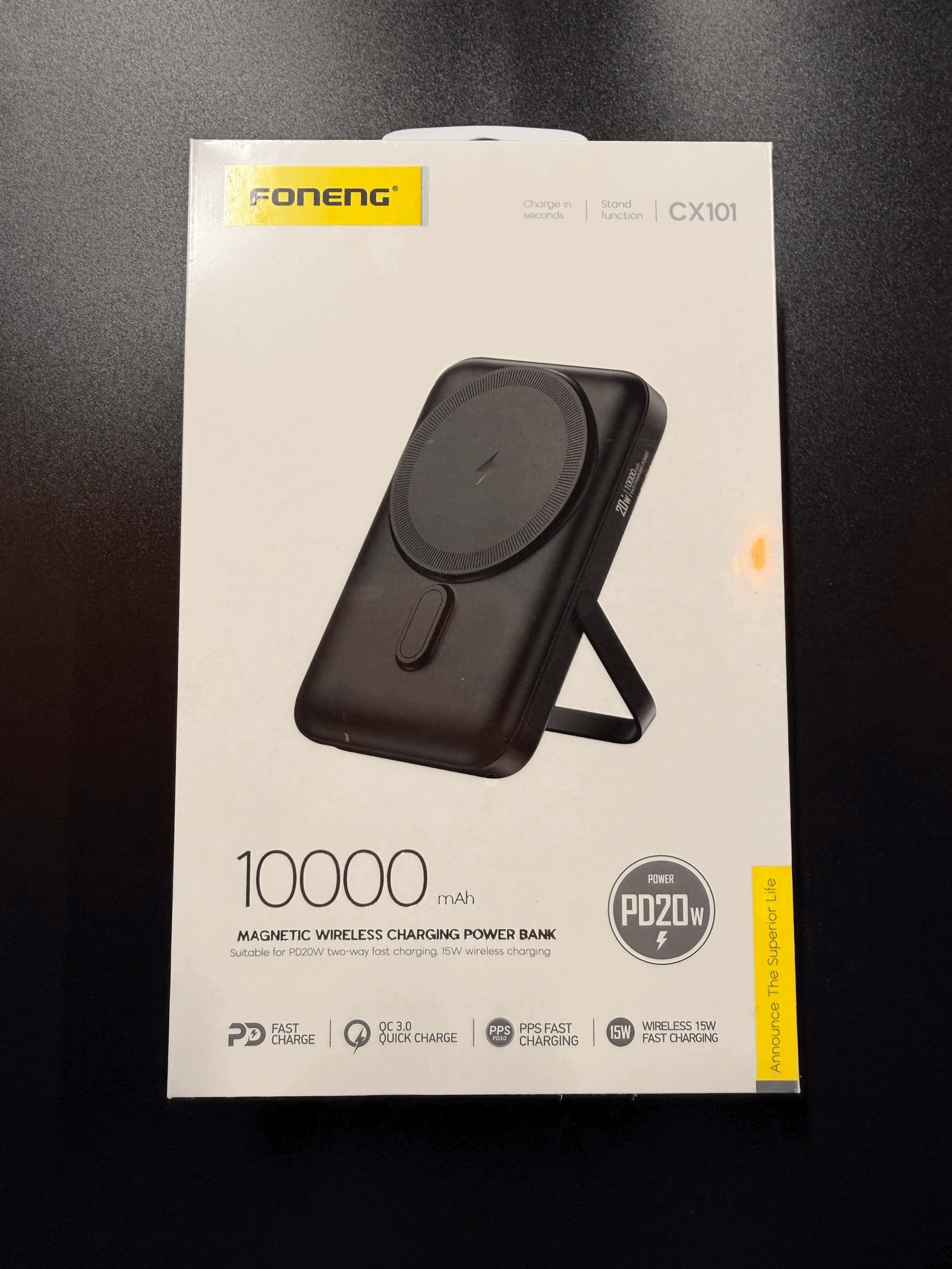 10,000mAh Magnetic Wireless Power Bank with Stand