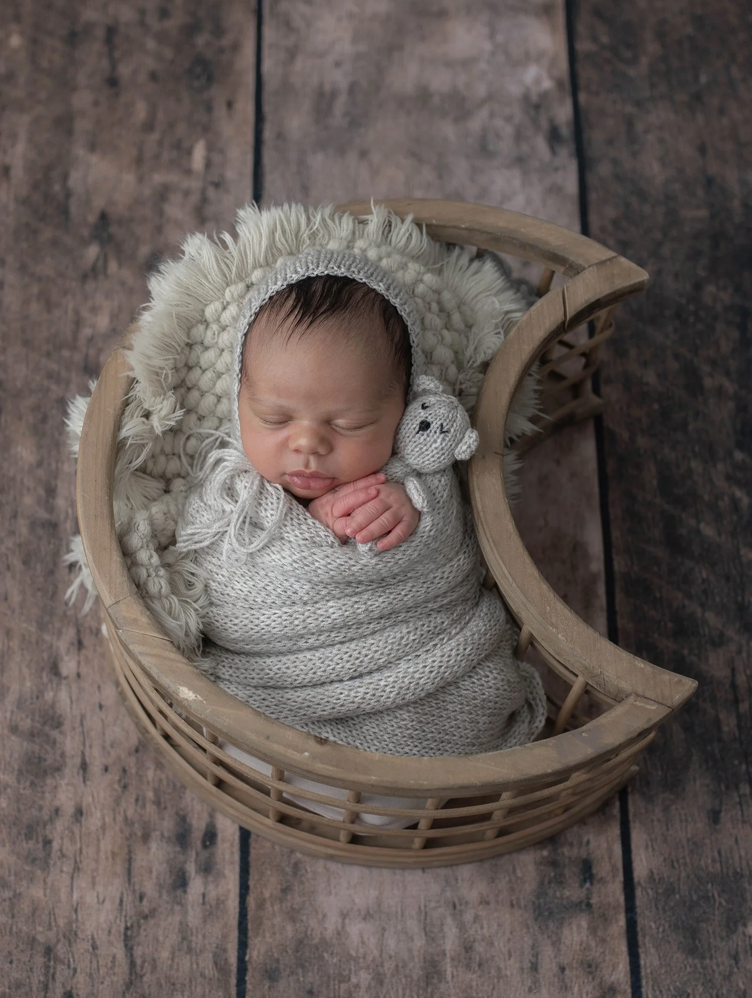 home_galleries_newborn_basket.jpg.jpg