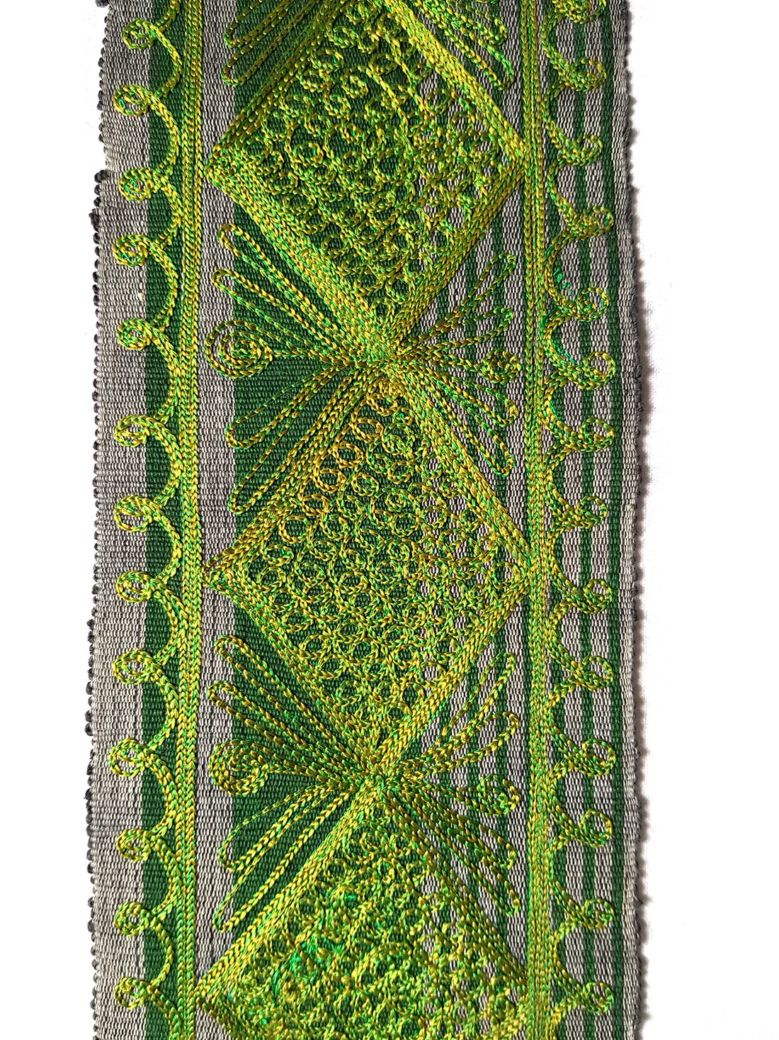 FEMI LEAF Closeup.jpg