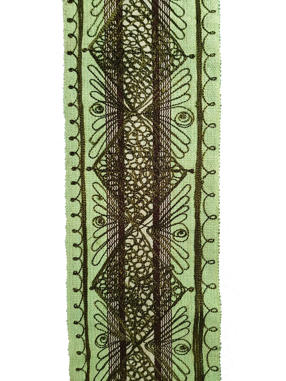 FEMI LEAF Closeup.jpg