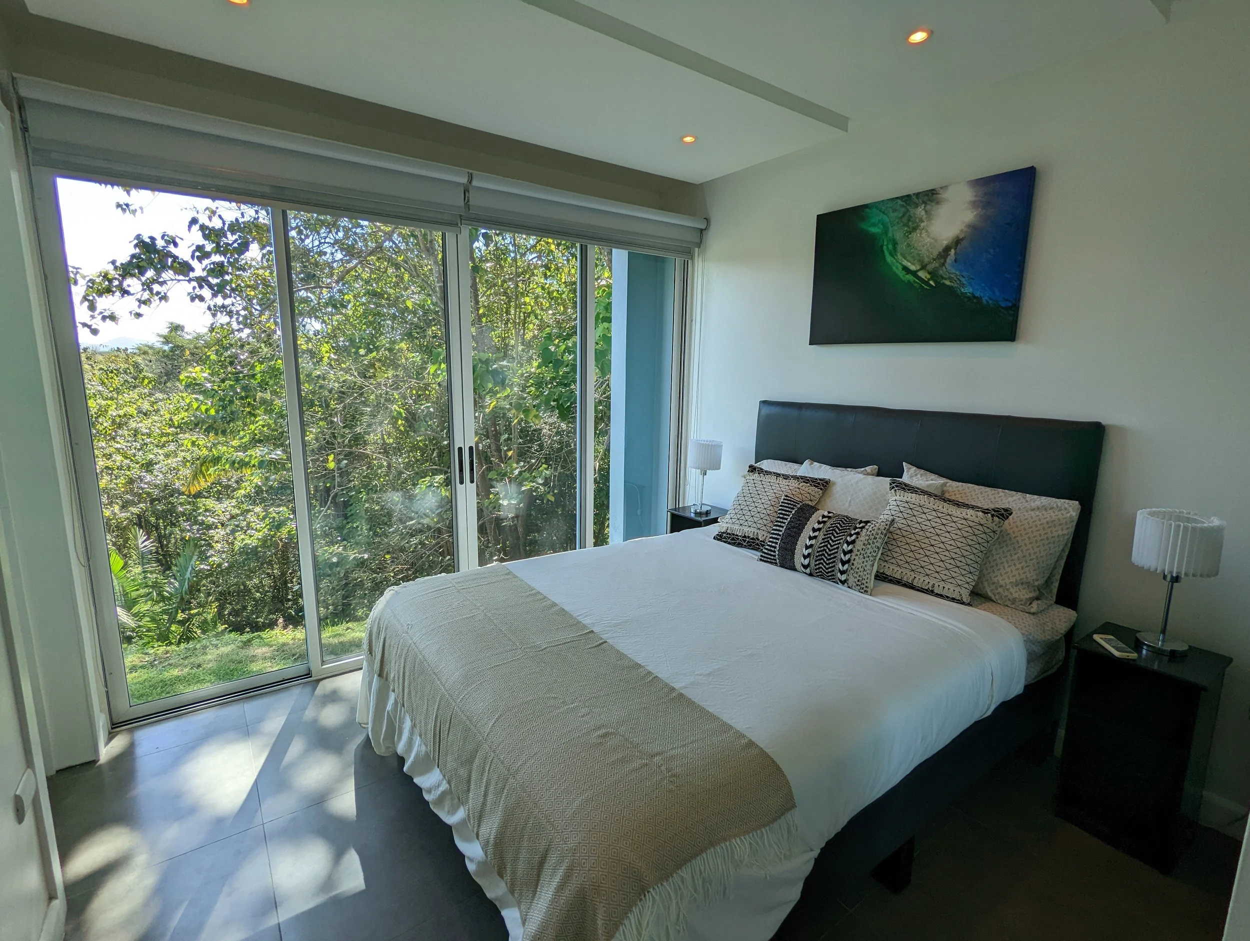 Guest bedroom
