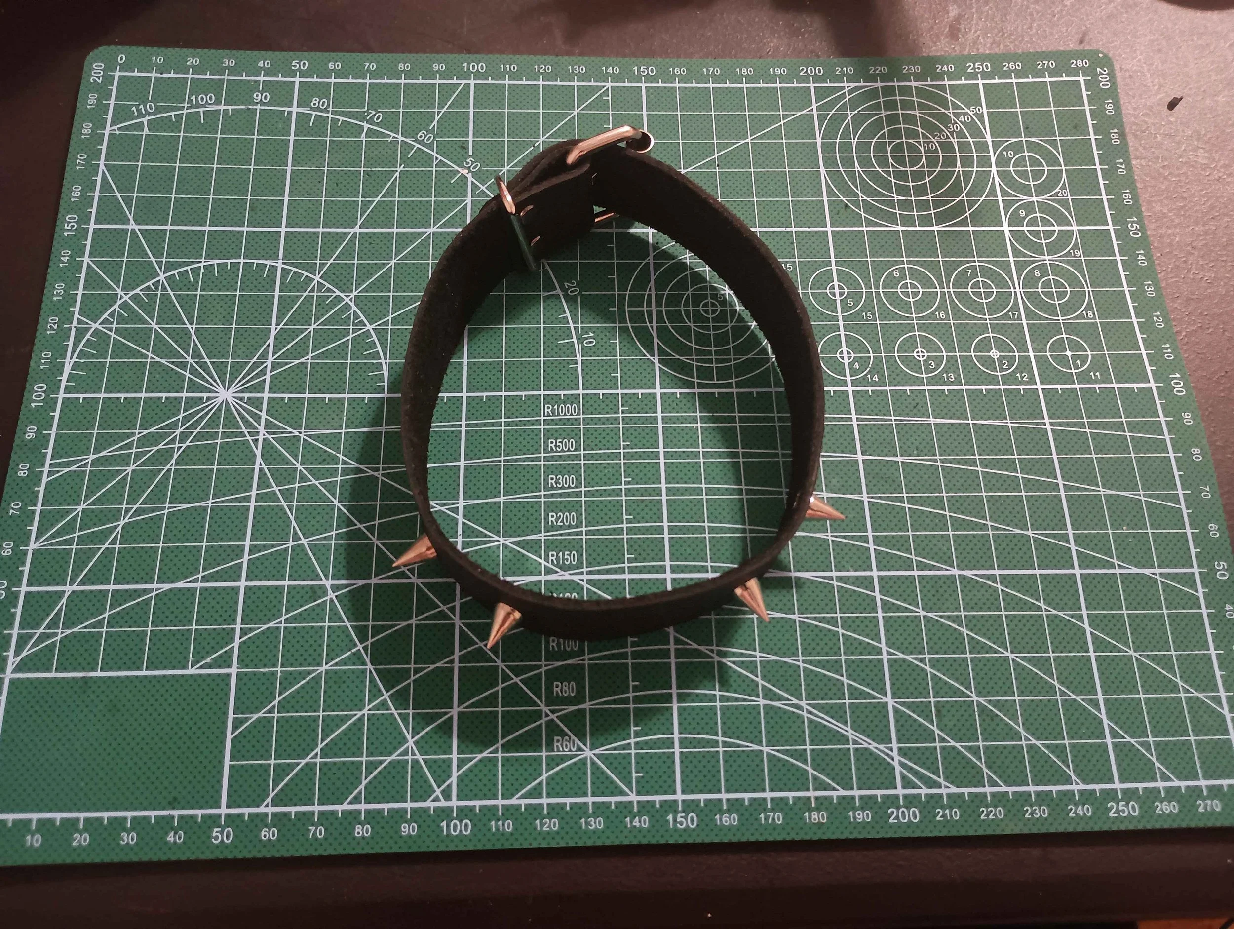 4-Spike Choker Necklace