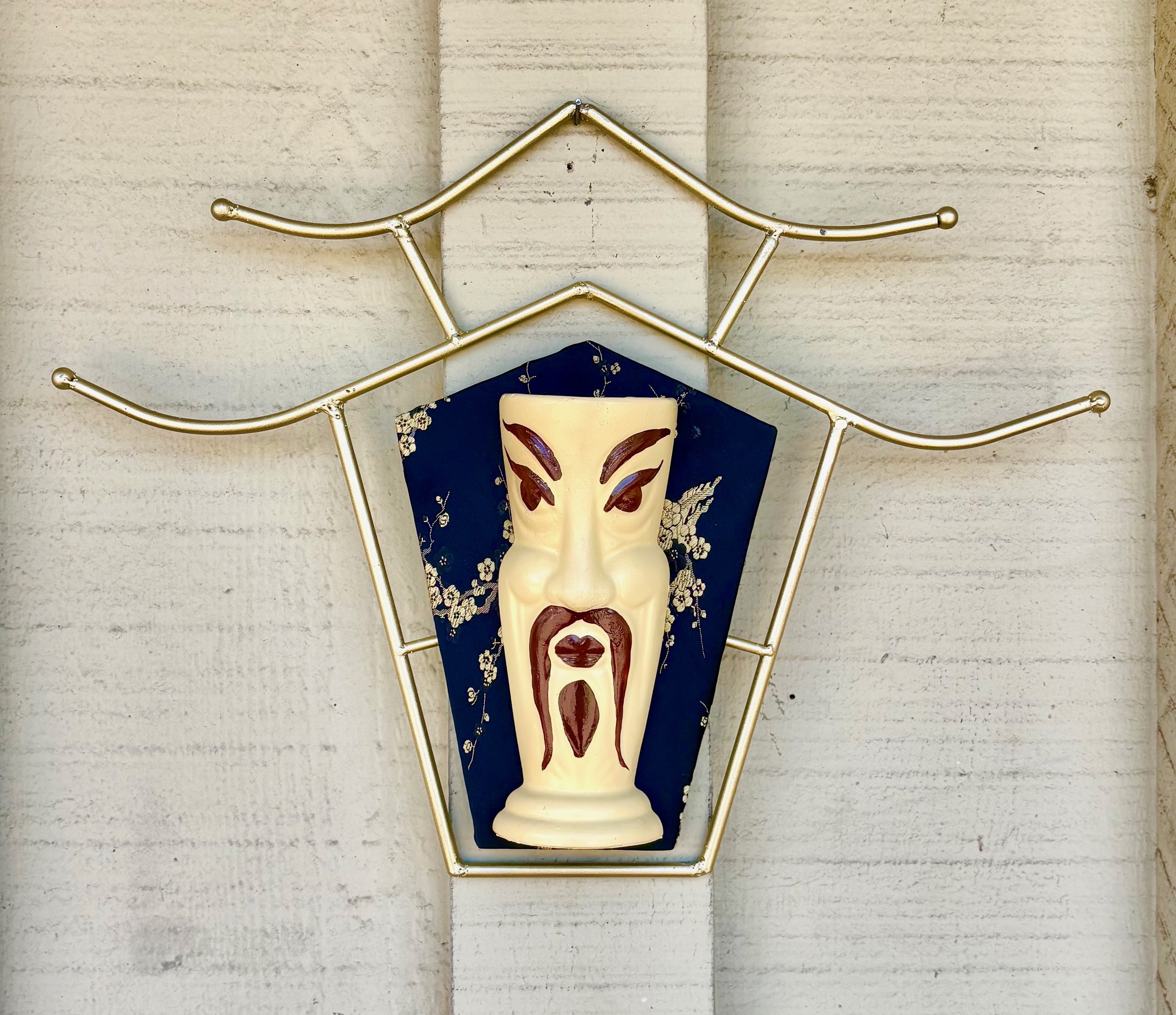 Fu Manchu Black/Gold $150