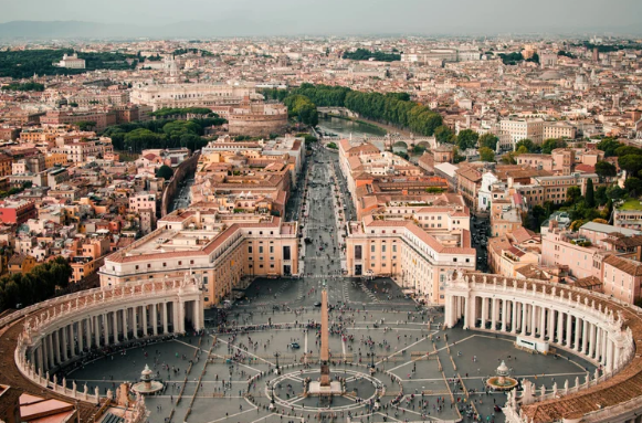 Travel Tidbits: Roaming Through Roma!
