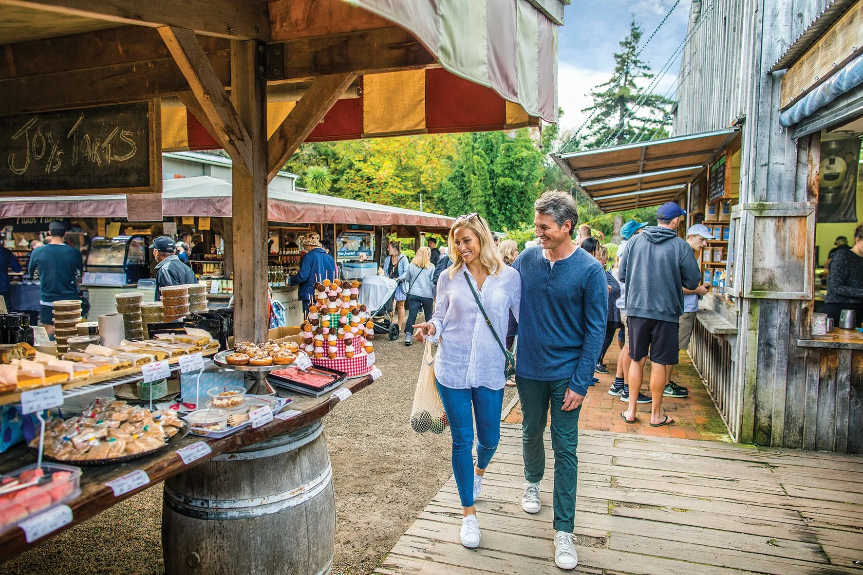 Experience Summer in the Country at Woodhouse Mountain Lodge - 15% Off Matakana Accommodation, Including Breakfast!