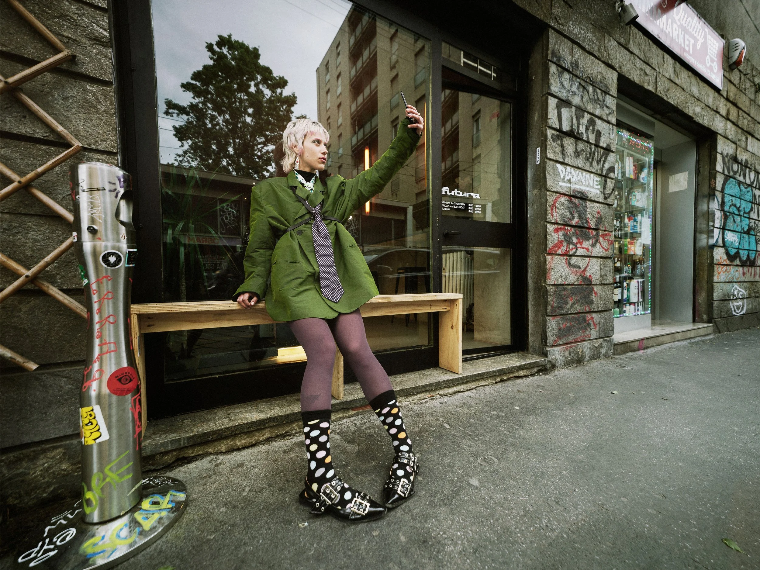 2LOOK_03.jpg