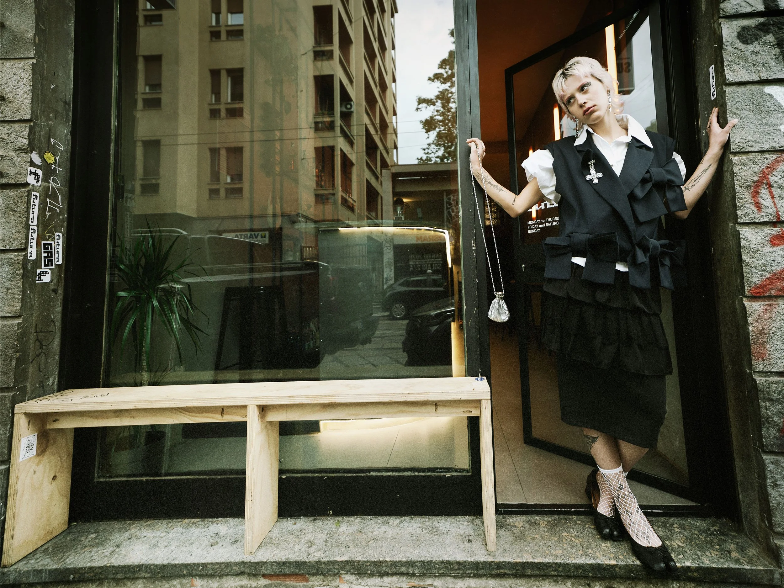 4LOOK_02.jpg