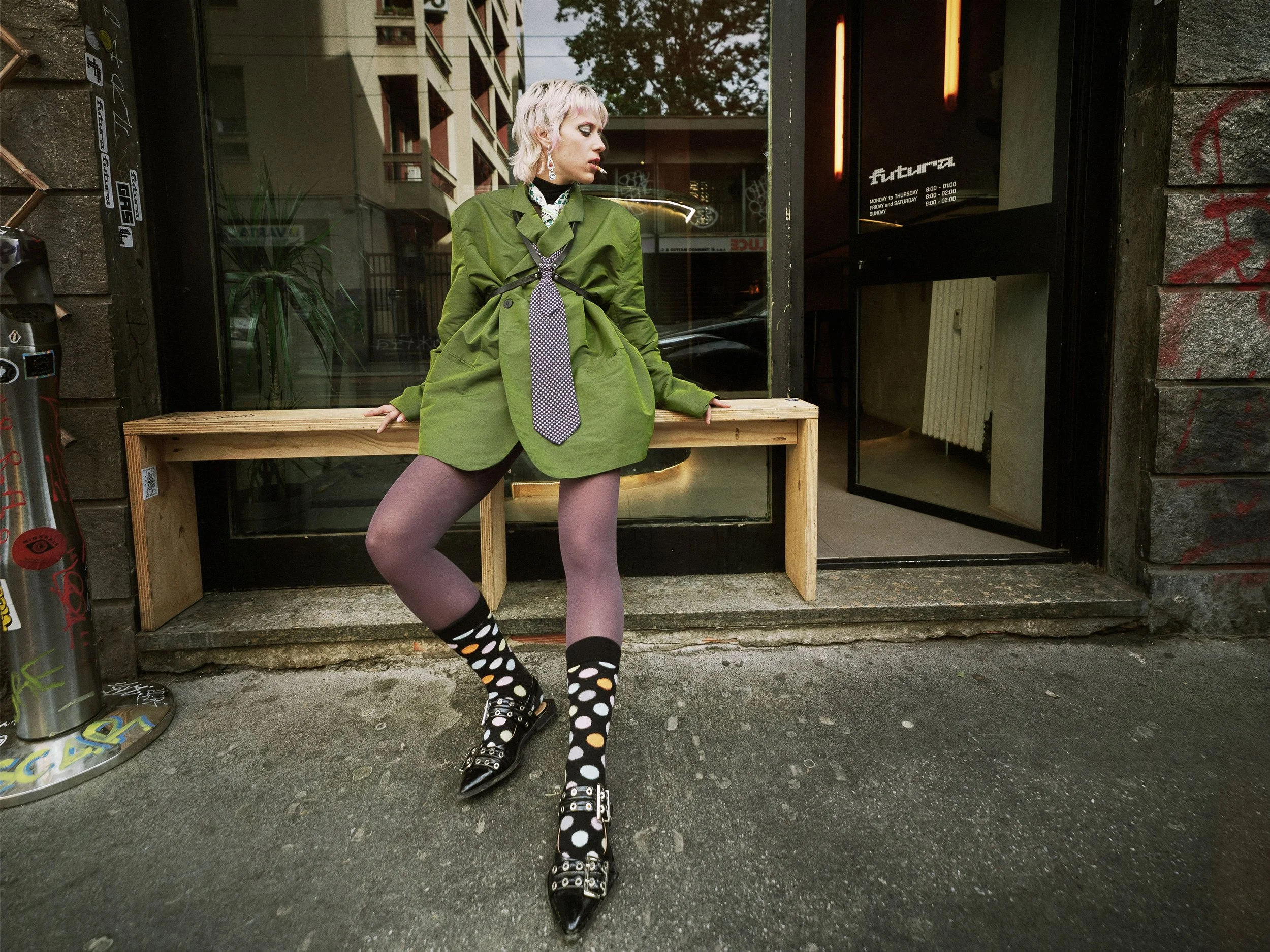 2LOOK_01.jpg