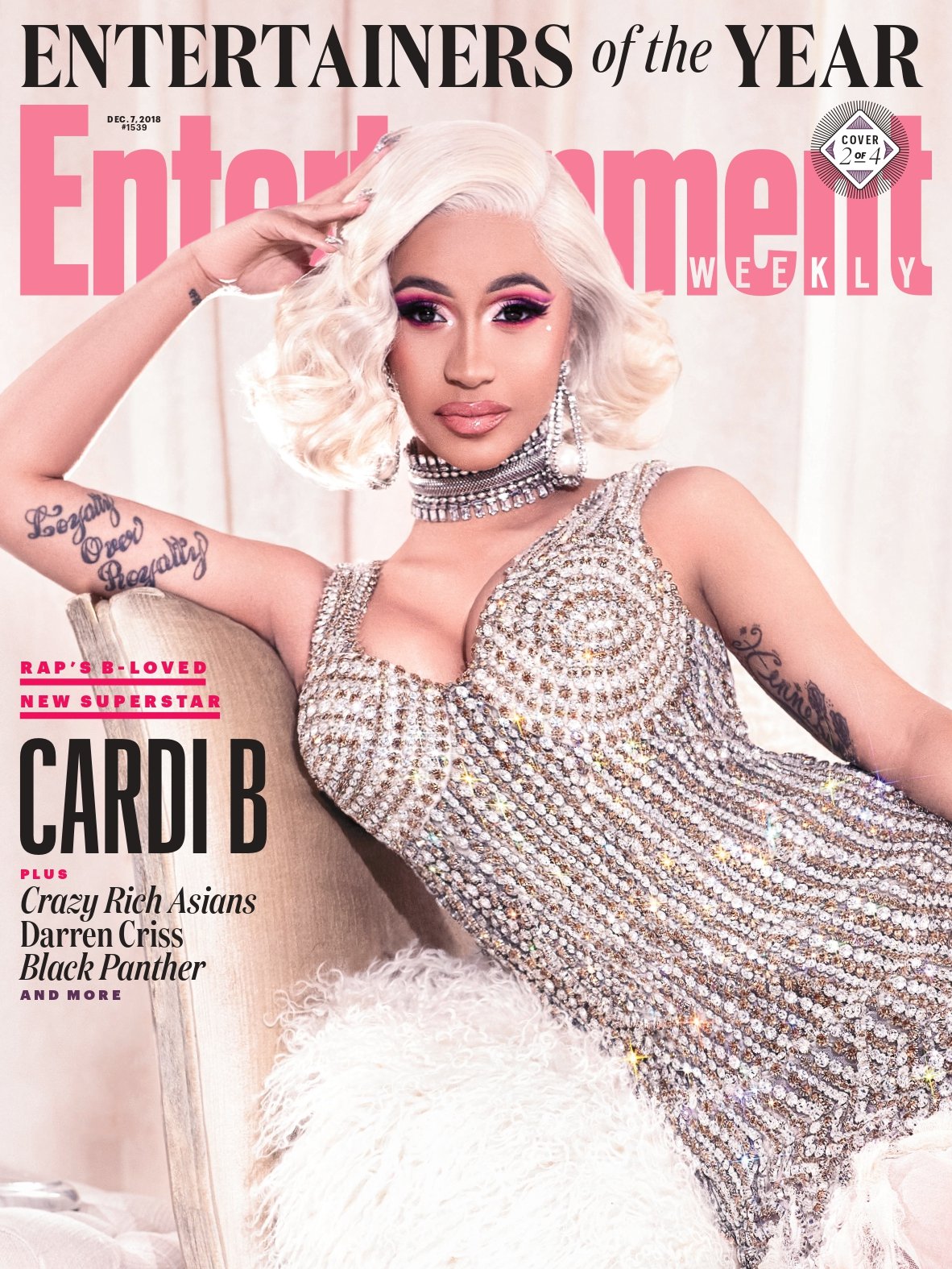 On-Set Support - Photography by Jora Frantzis (Entertainment Weekly)