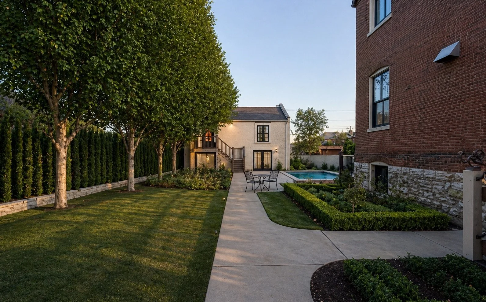 side yard.PNG