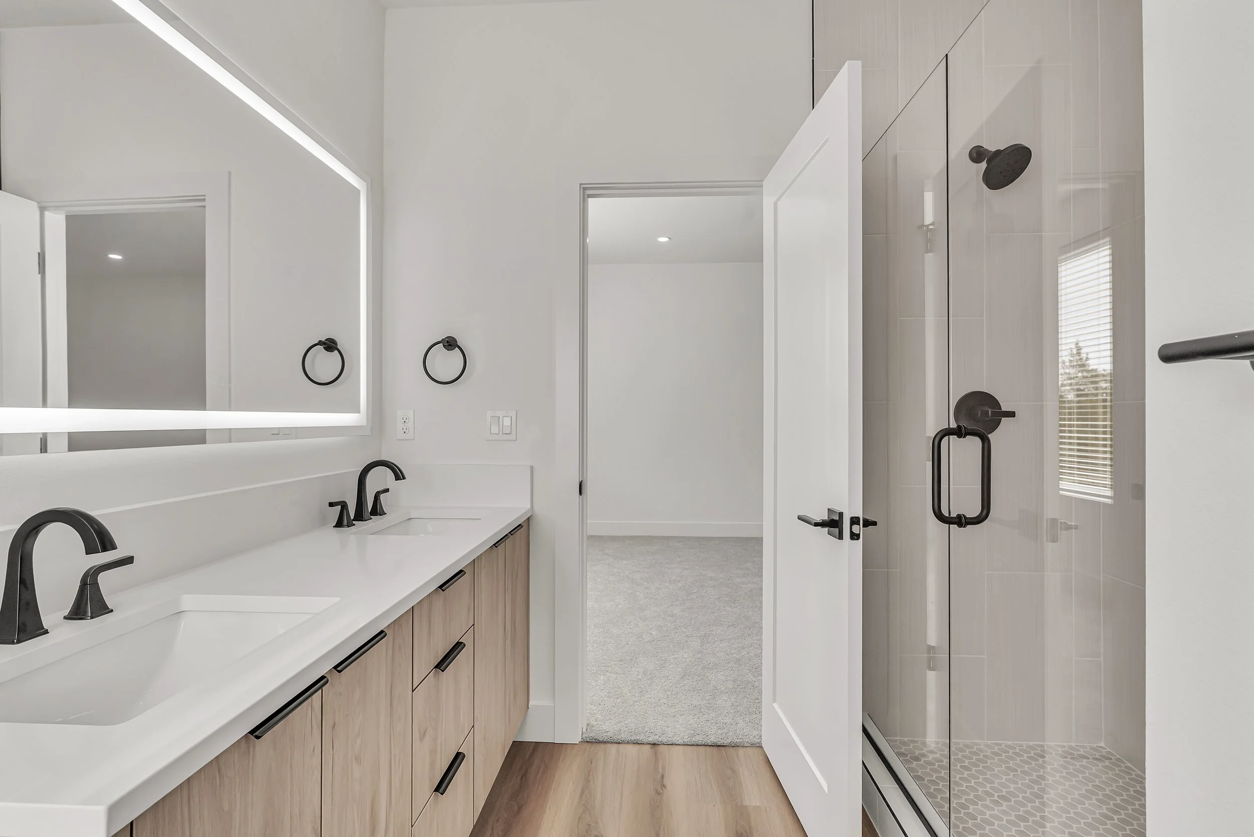 PrimaryBathroom2.jpg