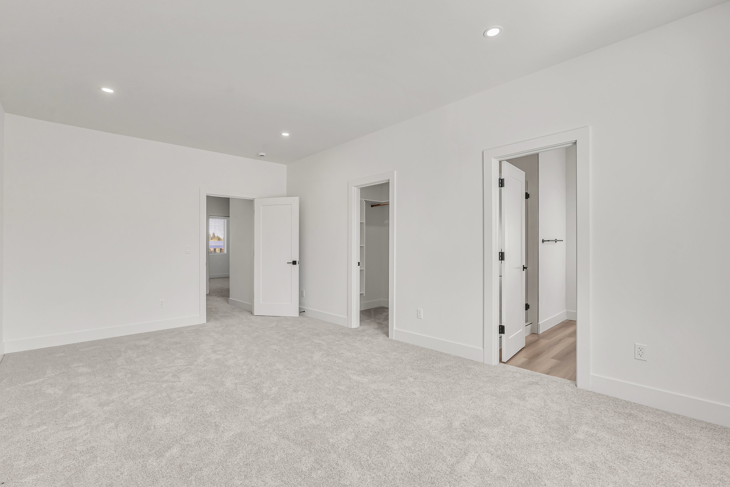 PrimaryBedroom2.jpg