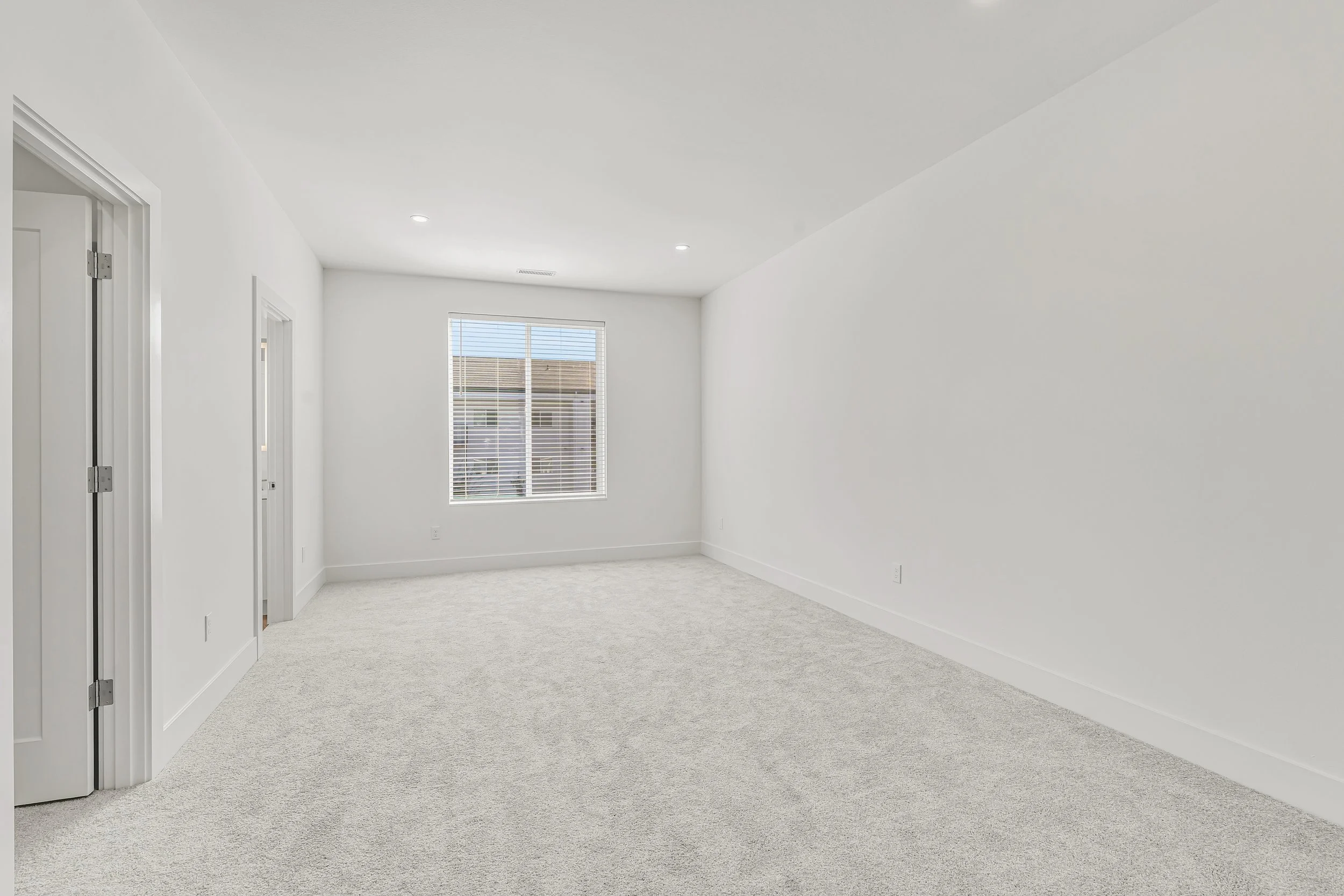PrimaryBedroom1.jpg