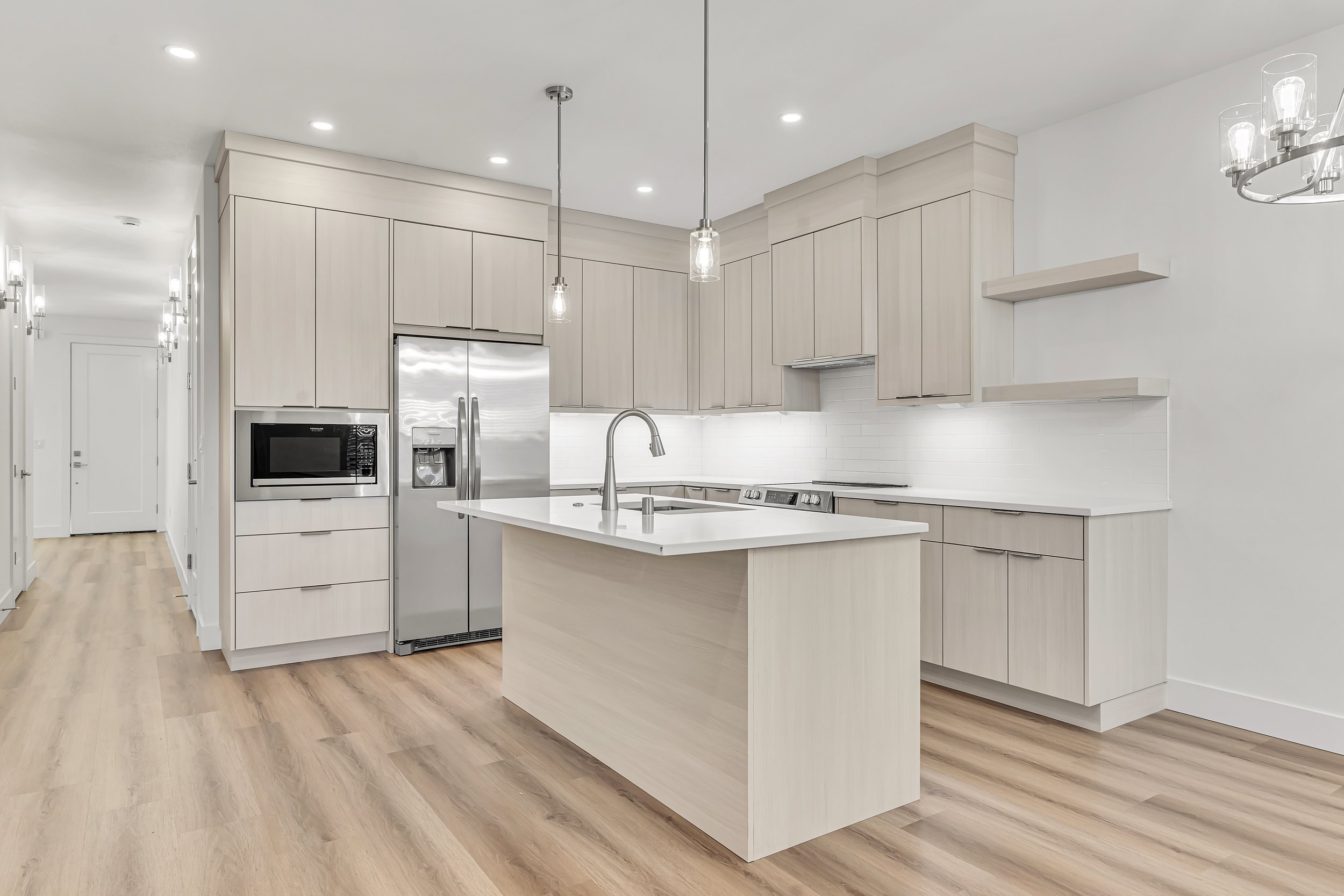 Kitchen2.jpg