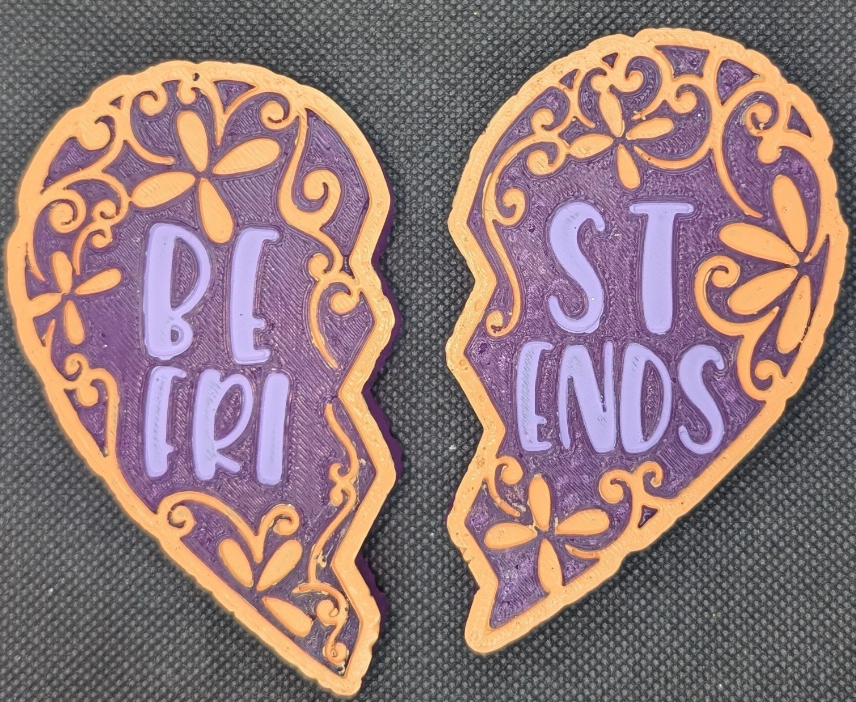 Best friends (2 molds)