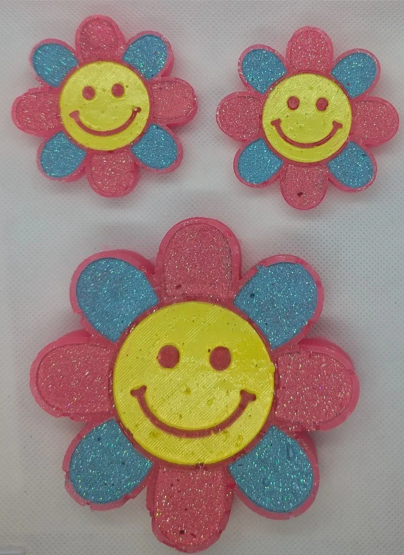 smiley flower 3.jpg