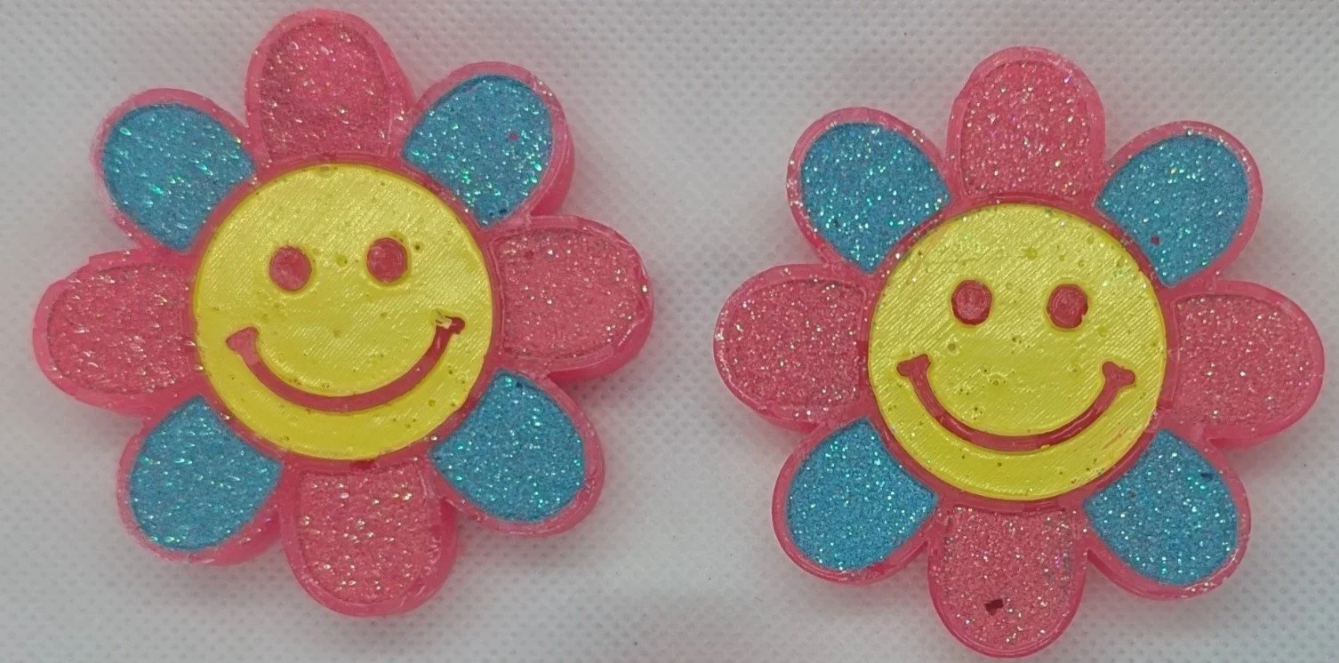 smiley flower vent clip 3.jpg