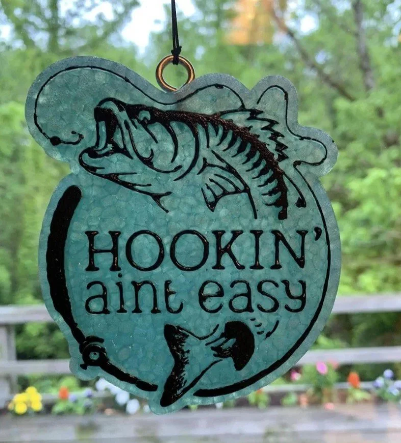 Hookin' aint easy
