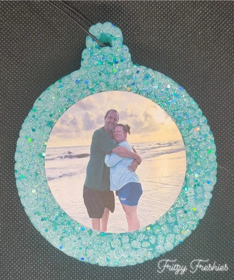 ornament 2.jpg