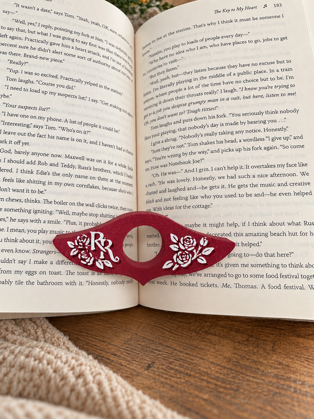 Page turner- red.png