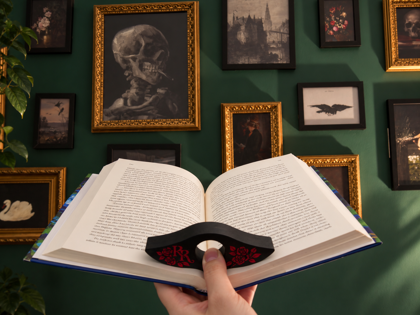 Page holder with bg.png