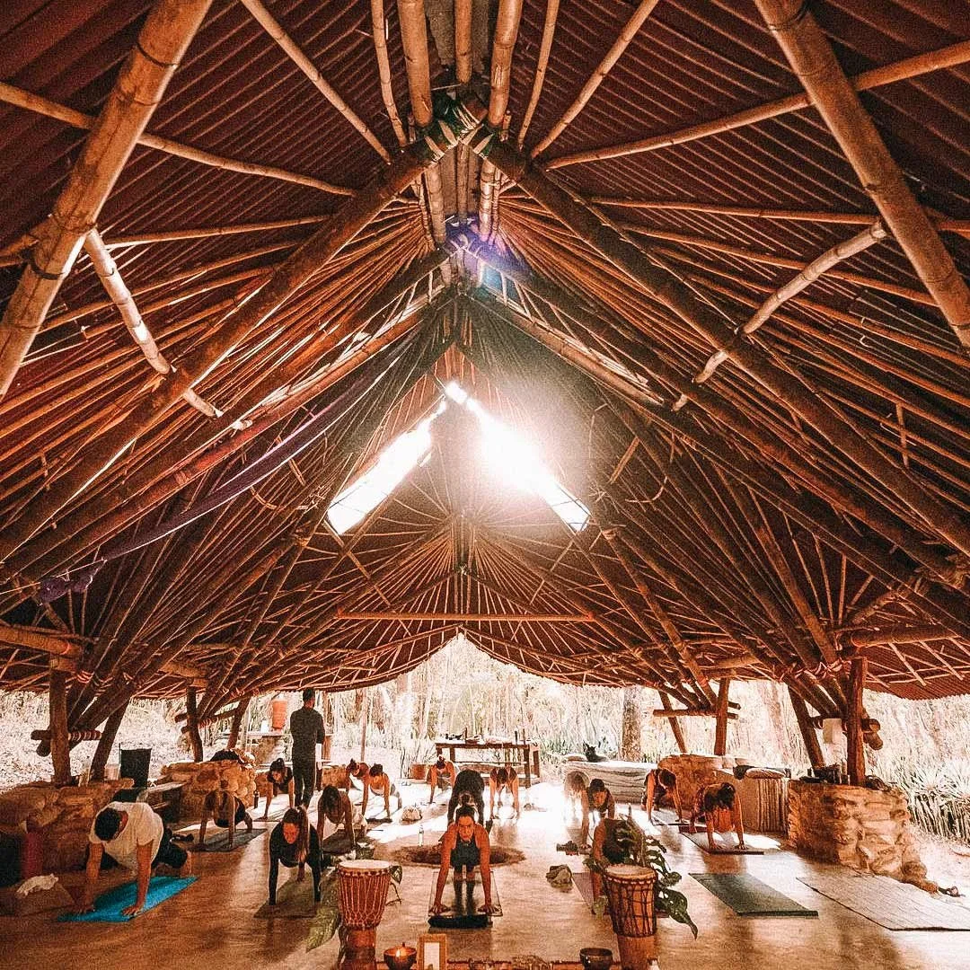 santuario-osho-lua-goias.jpg