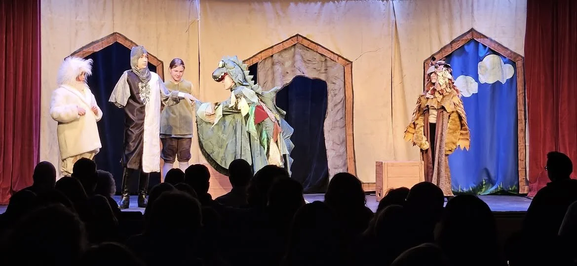 Dex the Dragon Meets Saint George