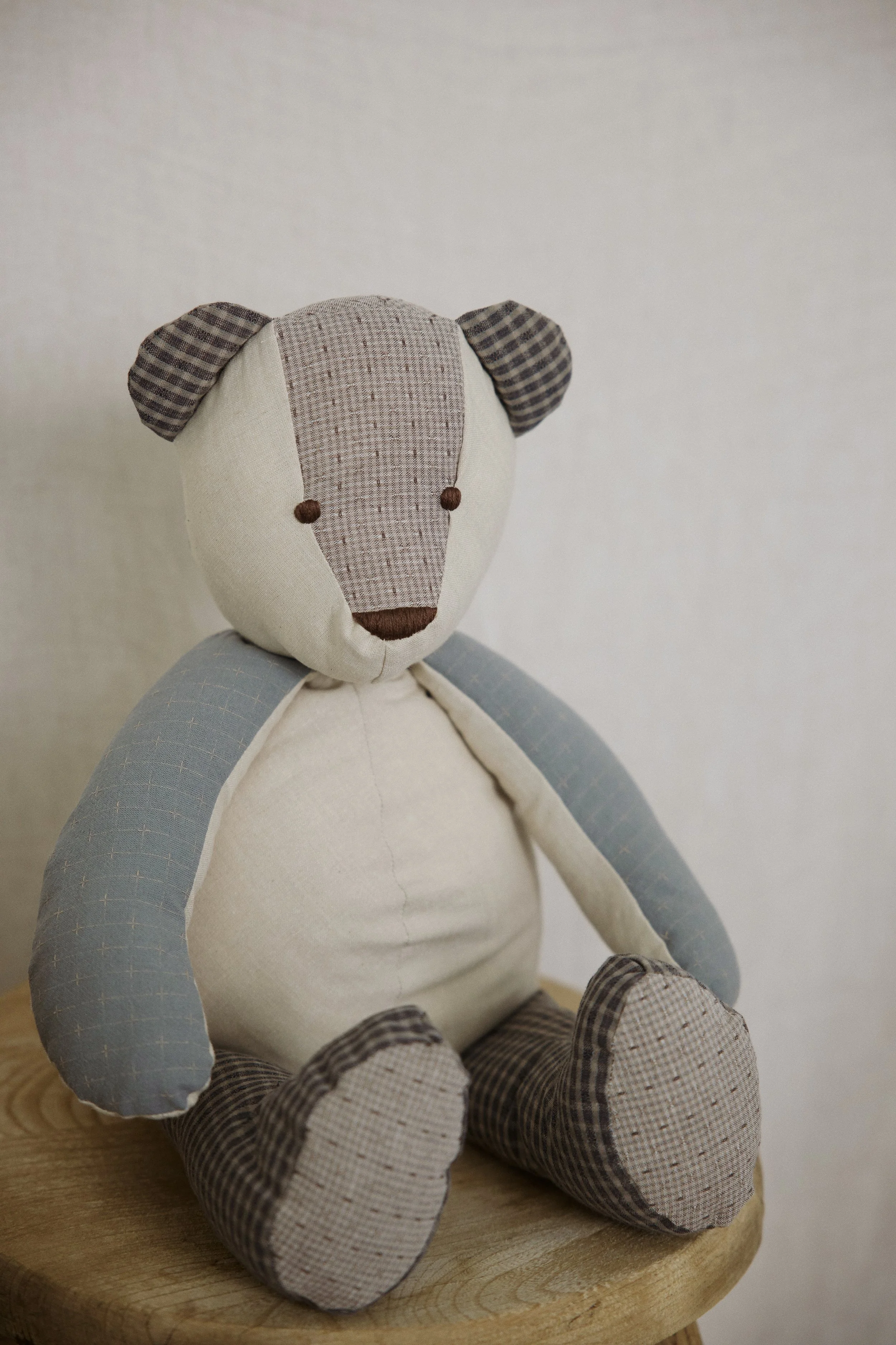 ralphie-hand-stitched-natural-cotton-linen-teddy-bear.jpg