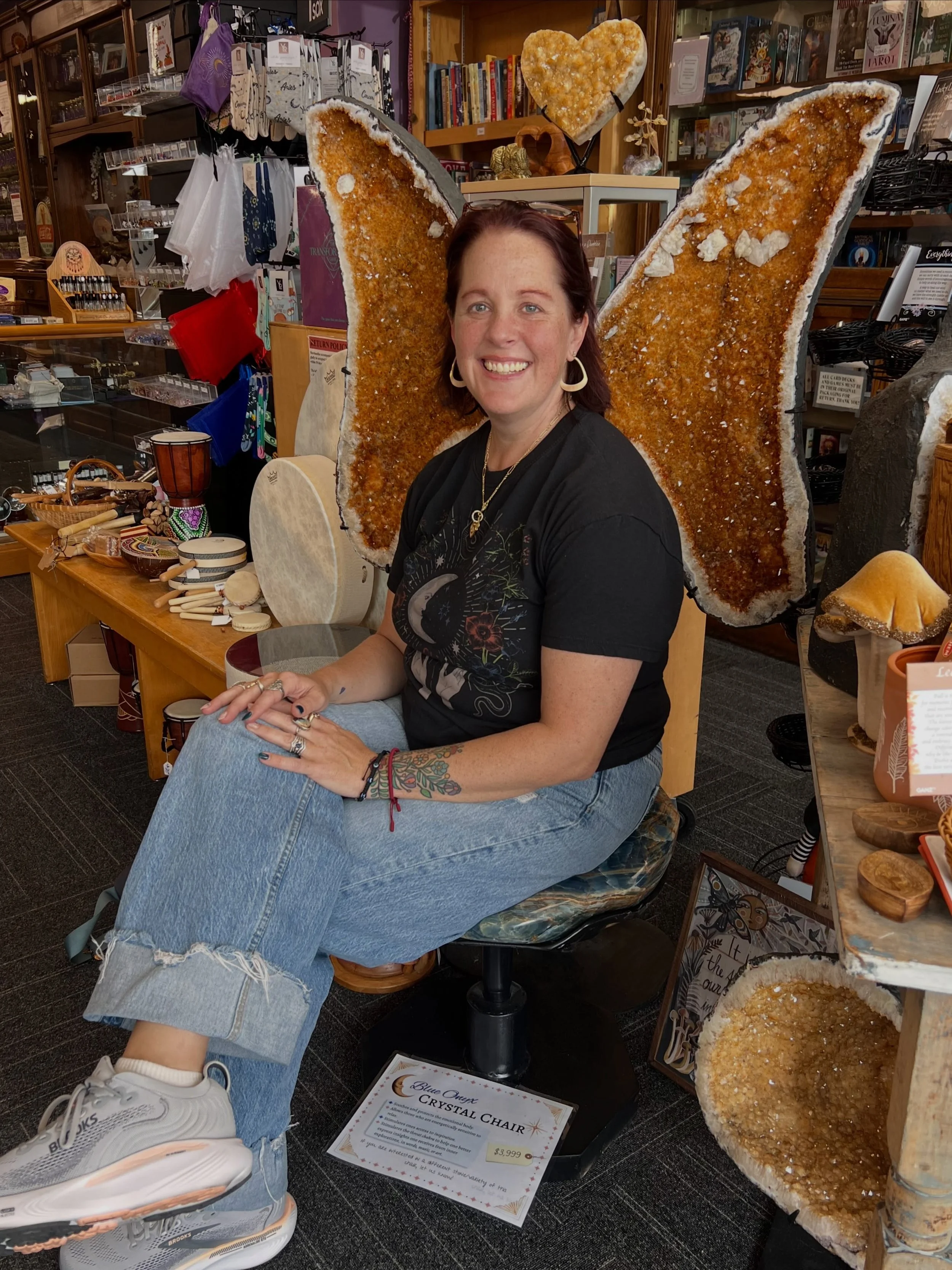 Come take a seat in the Blue Onyx Chair!! This is my second home where I enjoy the atmosphere from the knowledgeable owners, friendly staff and gorgeous products! Come to Mystic Valley!! @mysticvalleystl