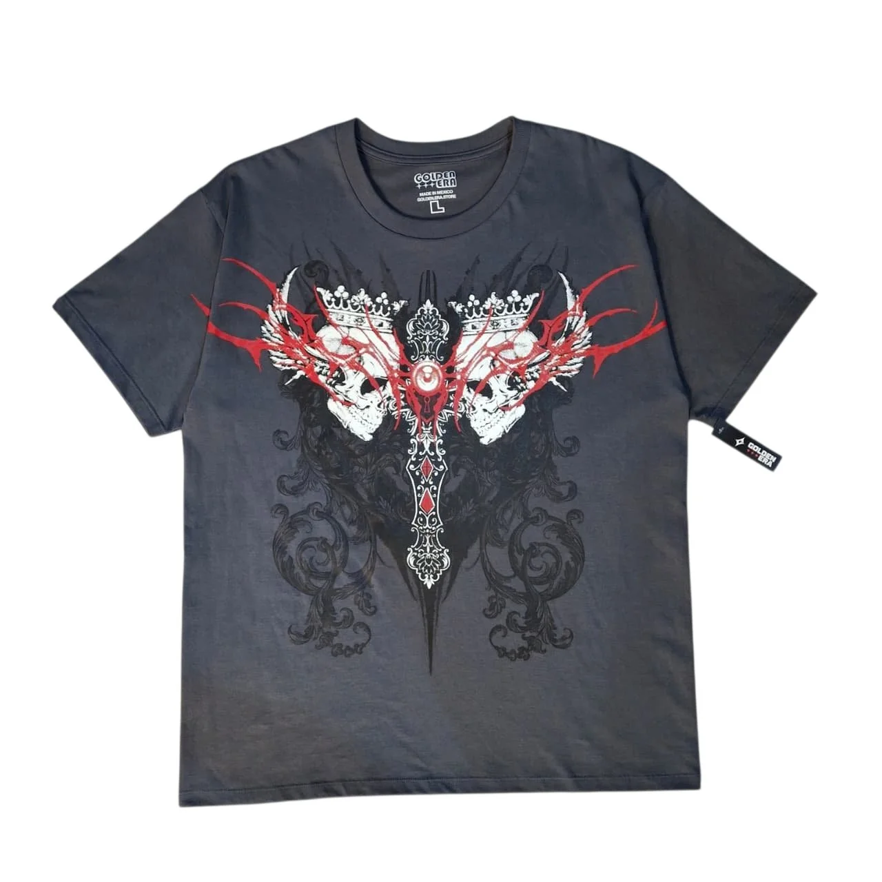 PLAYERA GOLDEN ERA Y2K CRANEOS TRIBAL ROJO