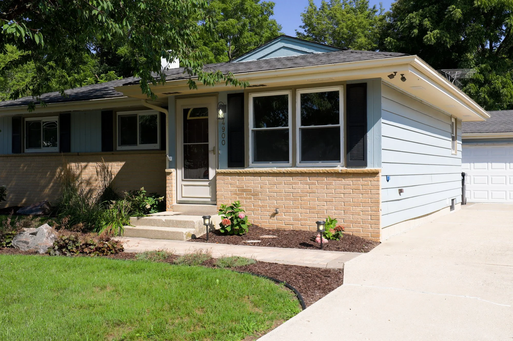 Ridgeview Ave.jpg