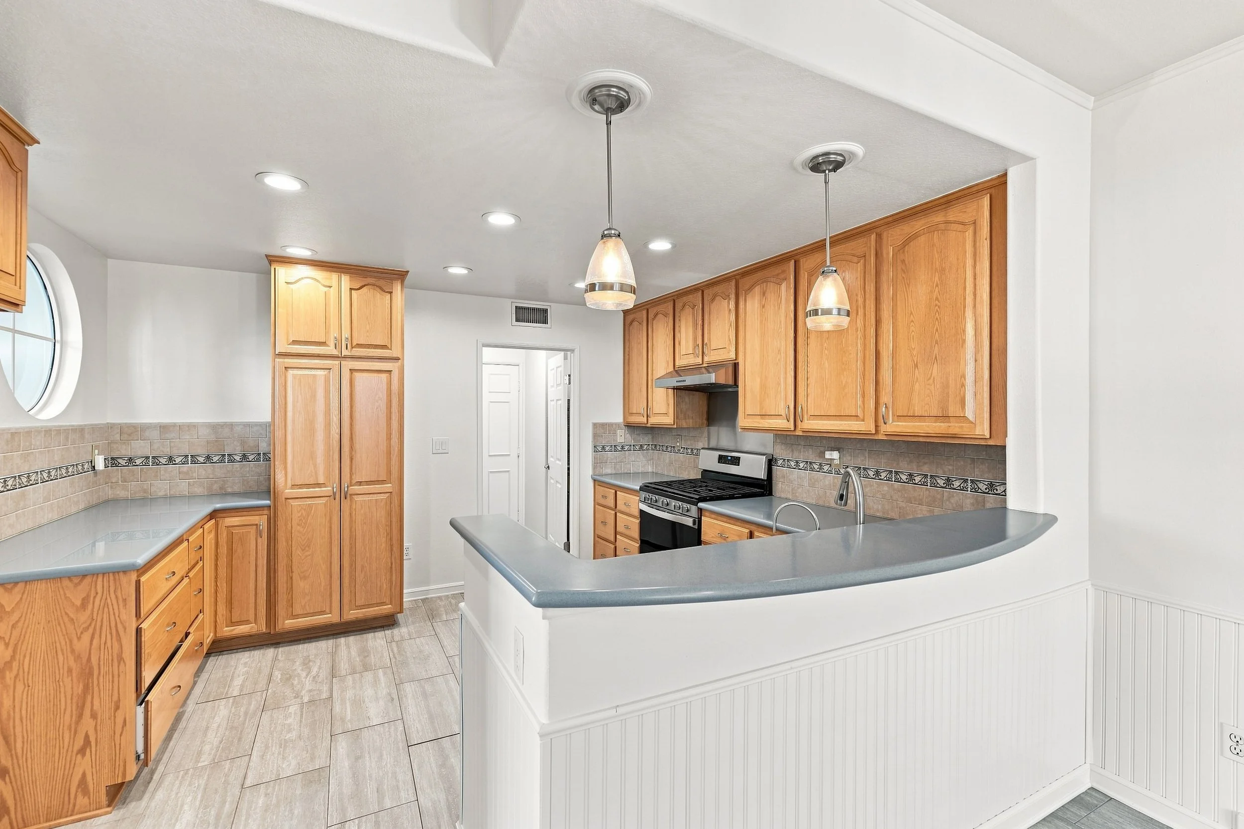 Kitchen 4.jpg