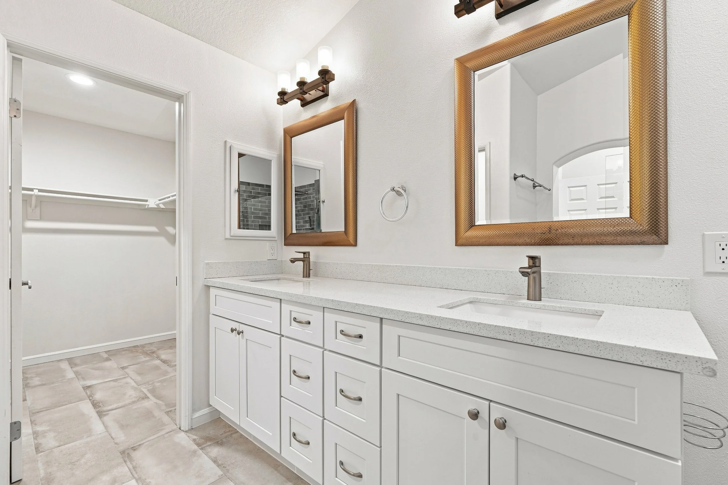 Master Bath 4.jpg