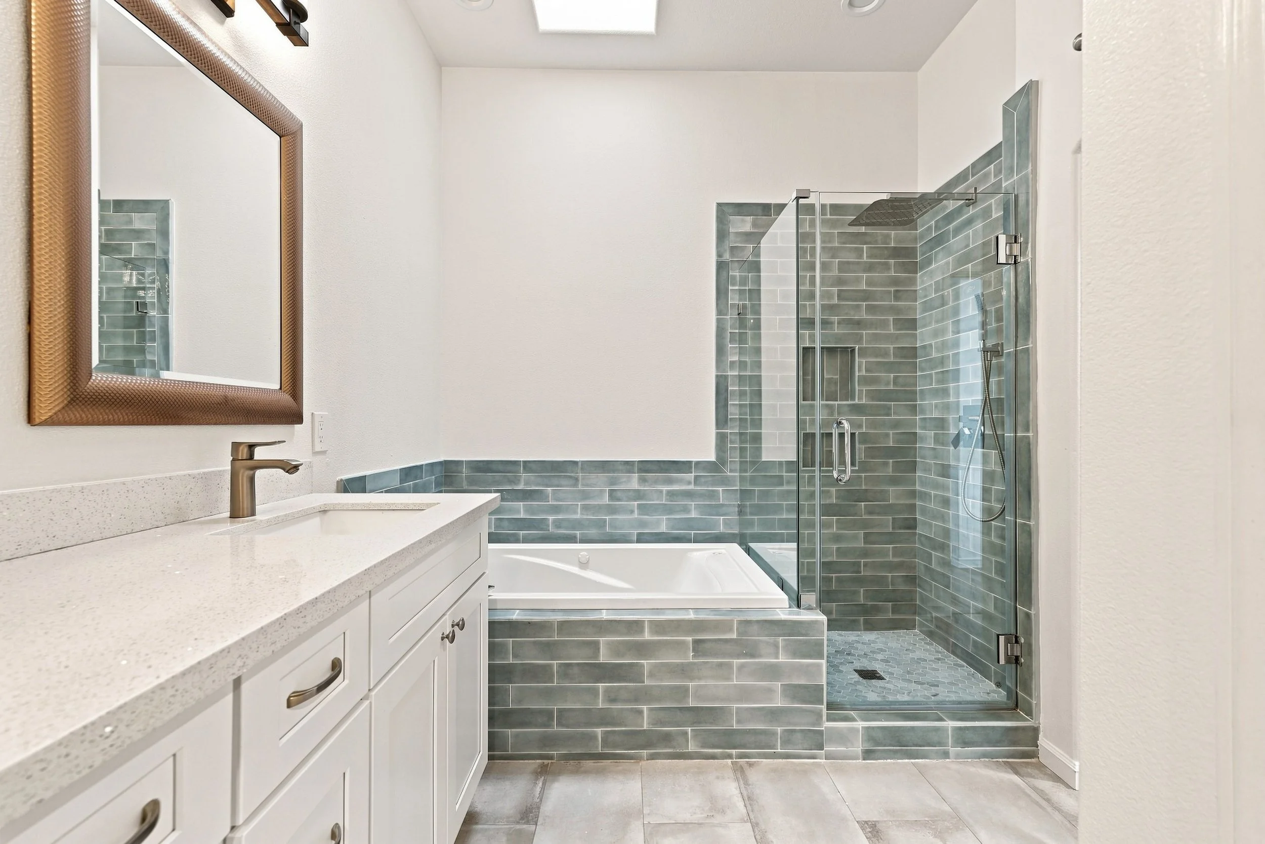 Master Bath 2.jpg