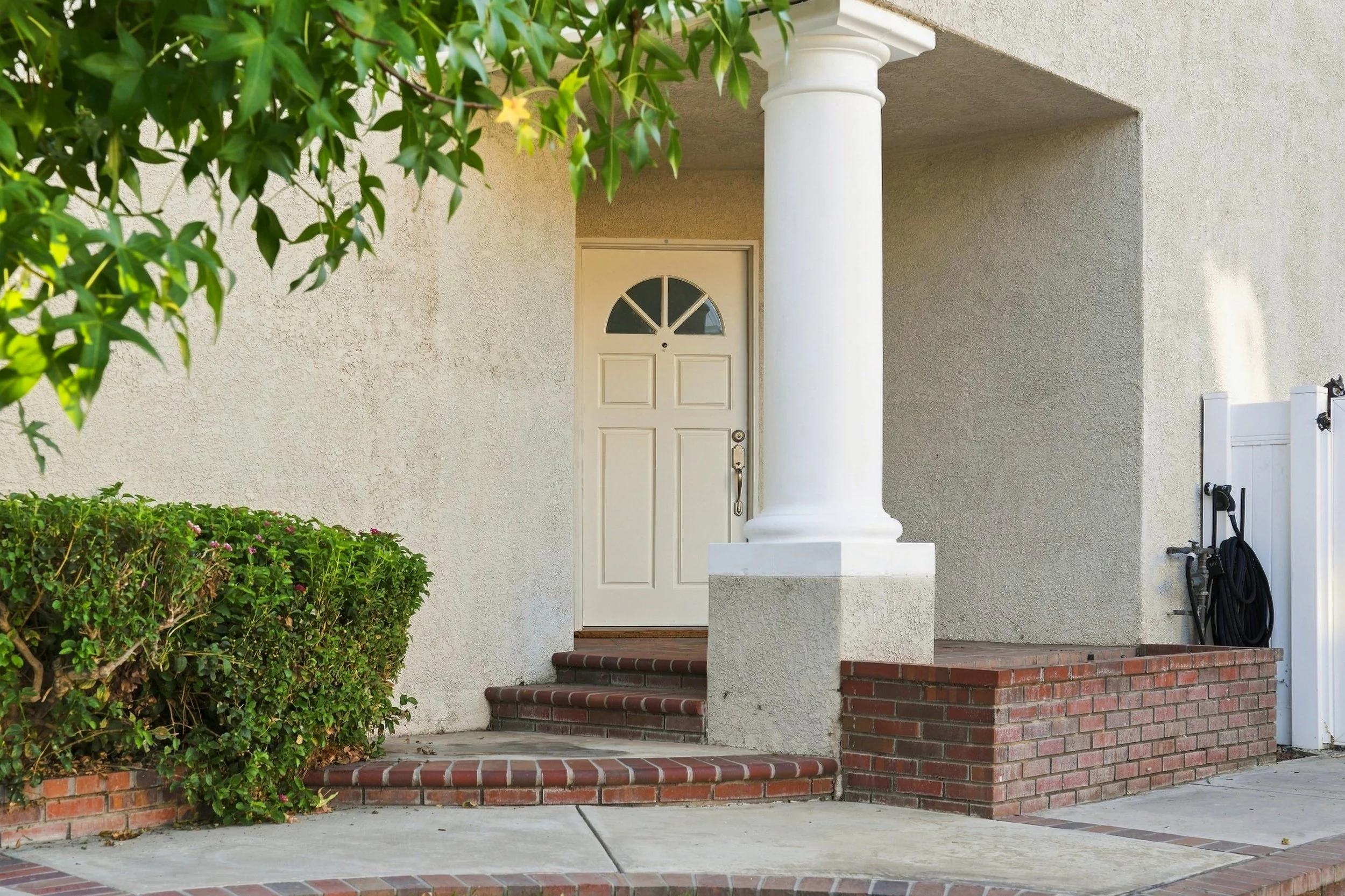Door 2.jpg