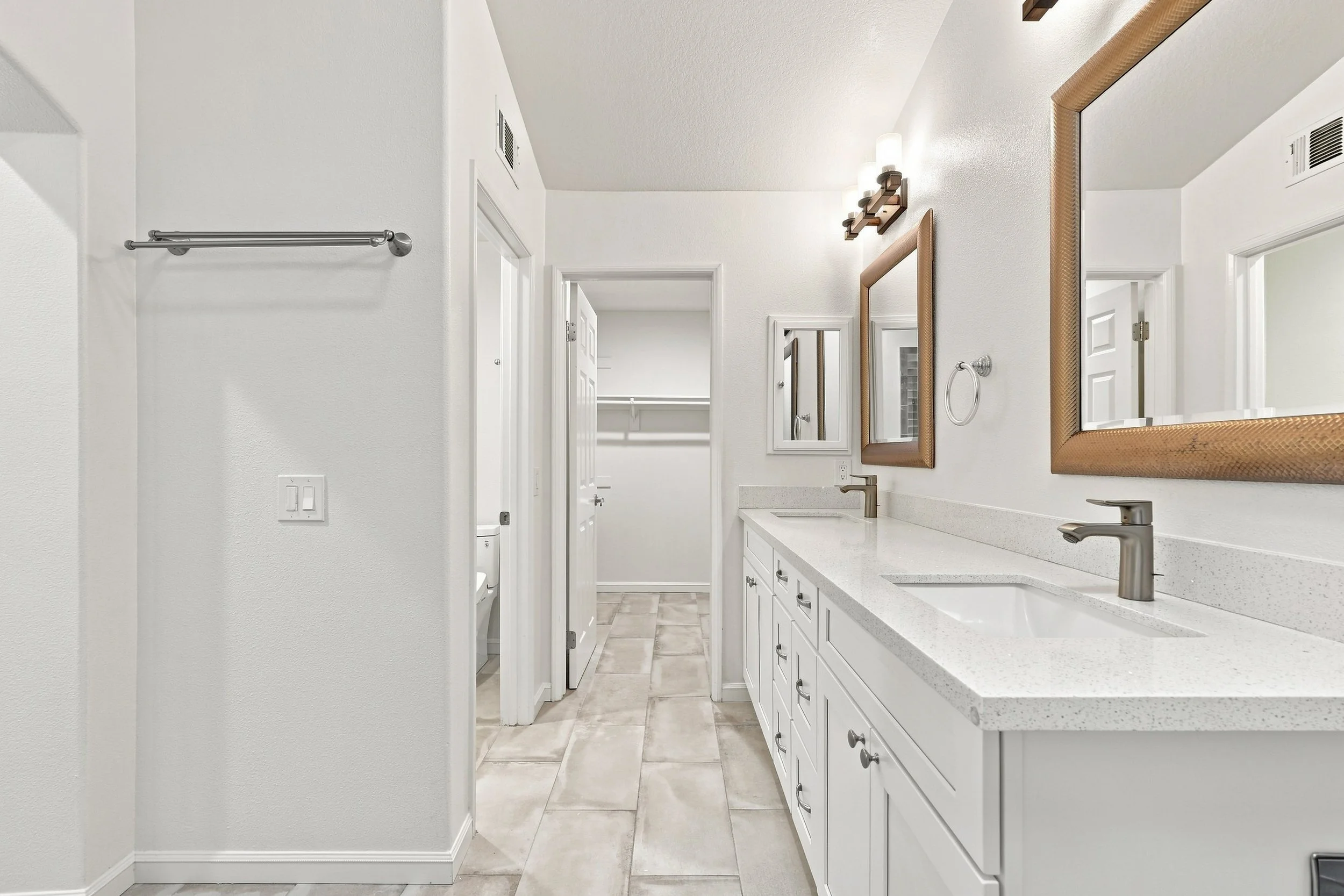 Master Bath 3.jpg