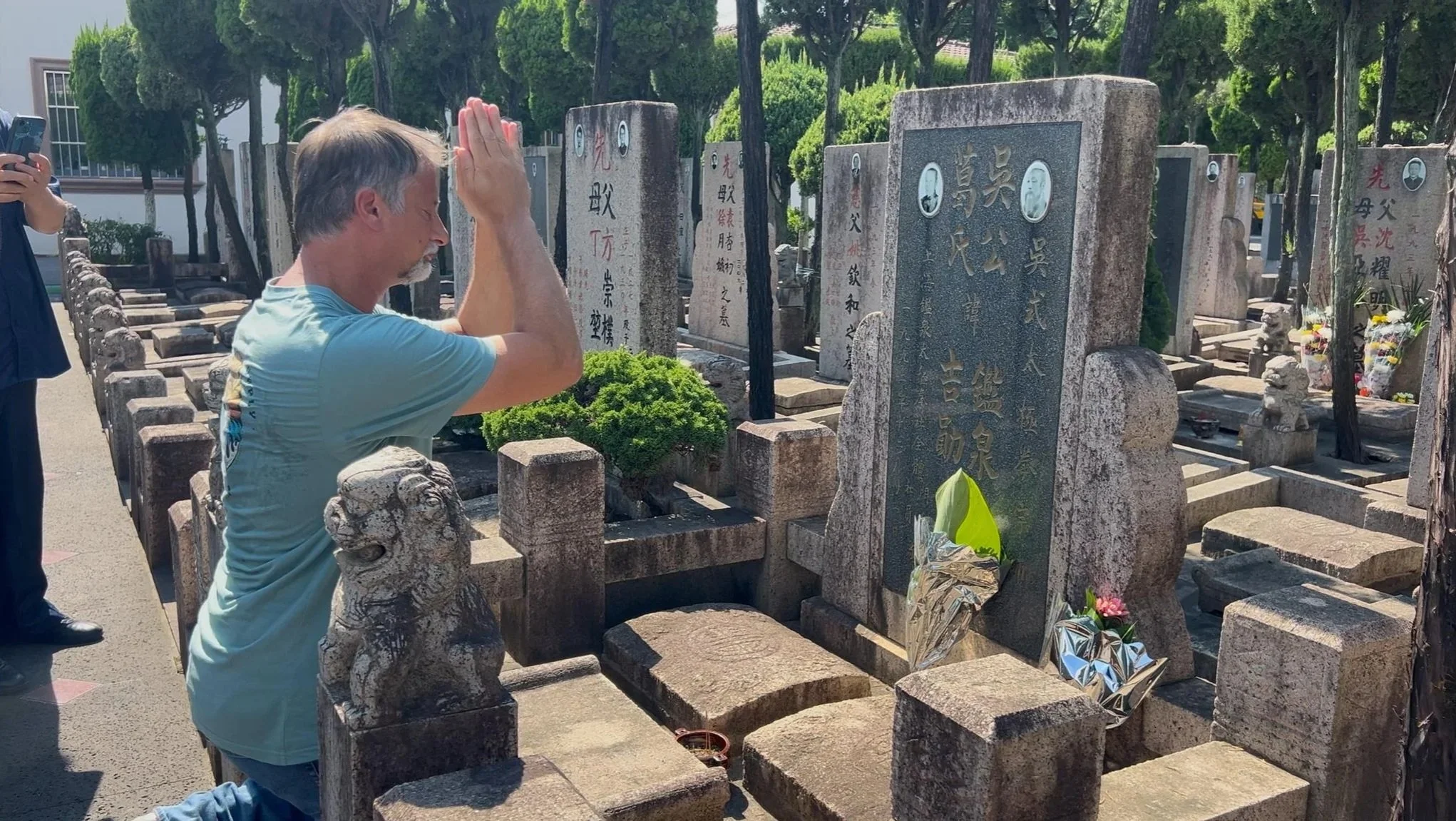 Paying respect to GM Wu Jianquan