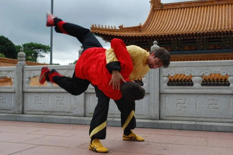 Performing a Lo Family Weng Chun hip throw on Sifu Claudio Legname Cardonna