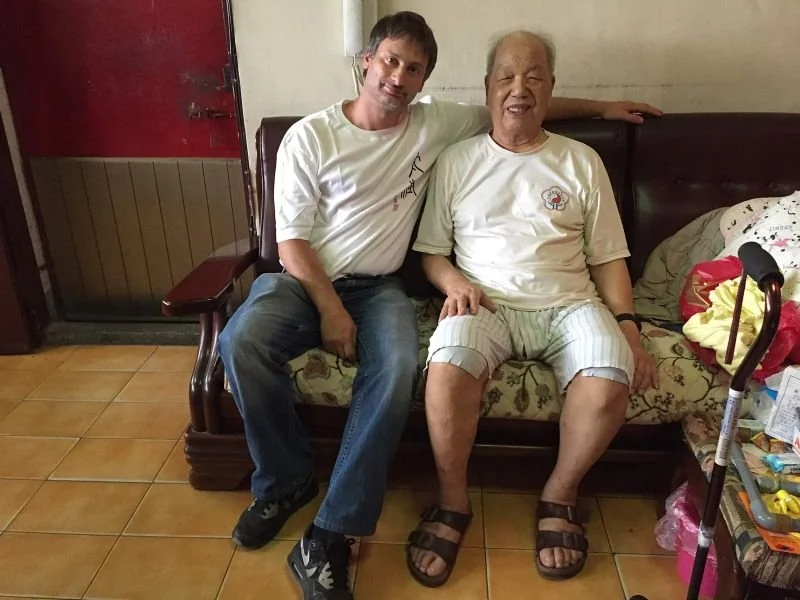 Another casual shot with Sifu Jeng at his home in Taipei
